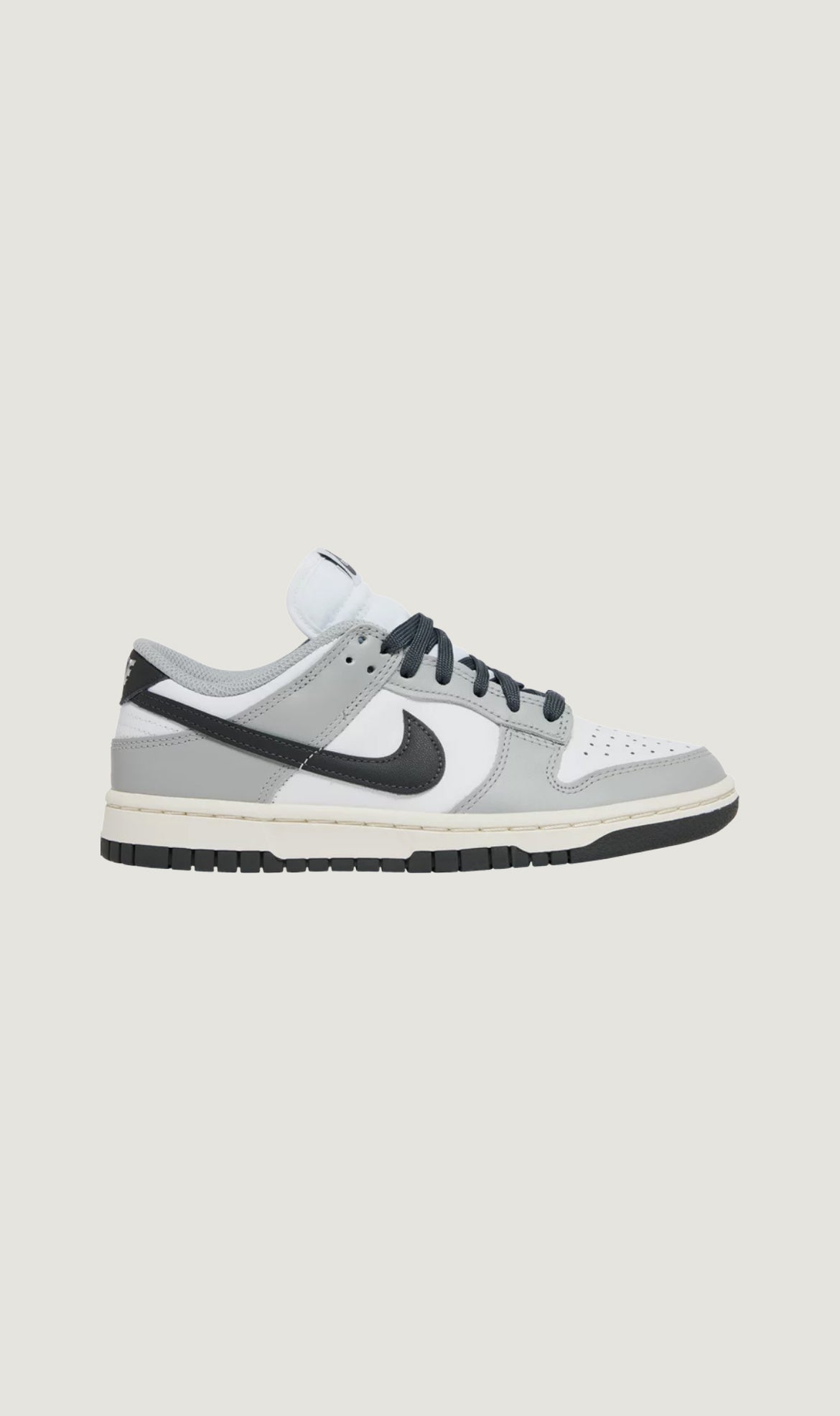 Load image into Gallery viewer, WMNS DUNK LOW - LIGHT SMOKE GREY
