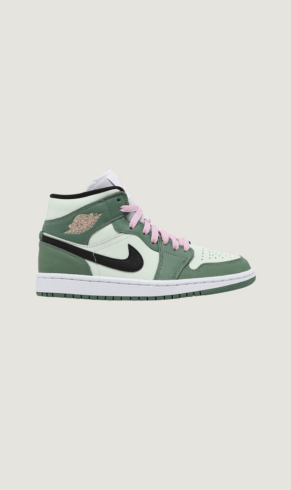 Load image into Gallery viewer, WMNS AIR JORDAN 1 MID SE - DUTCH GREEN
