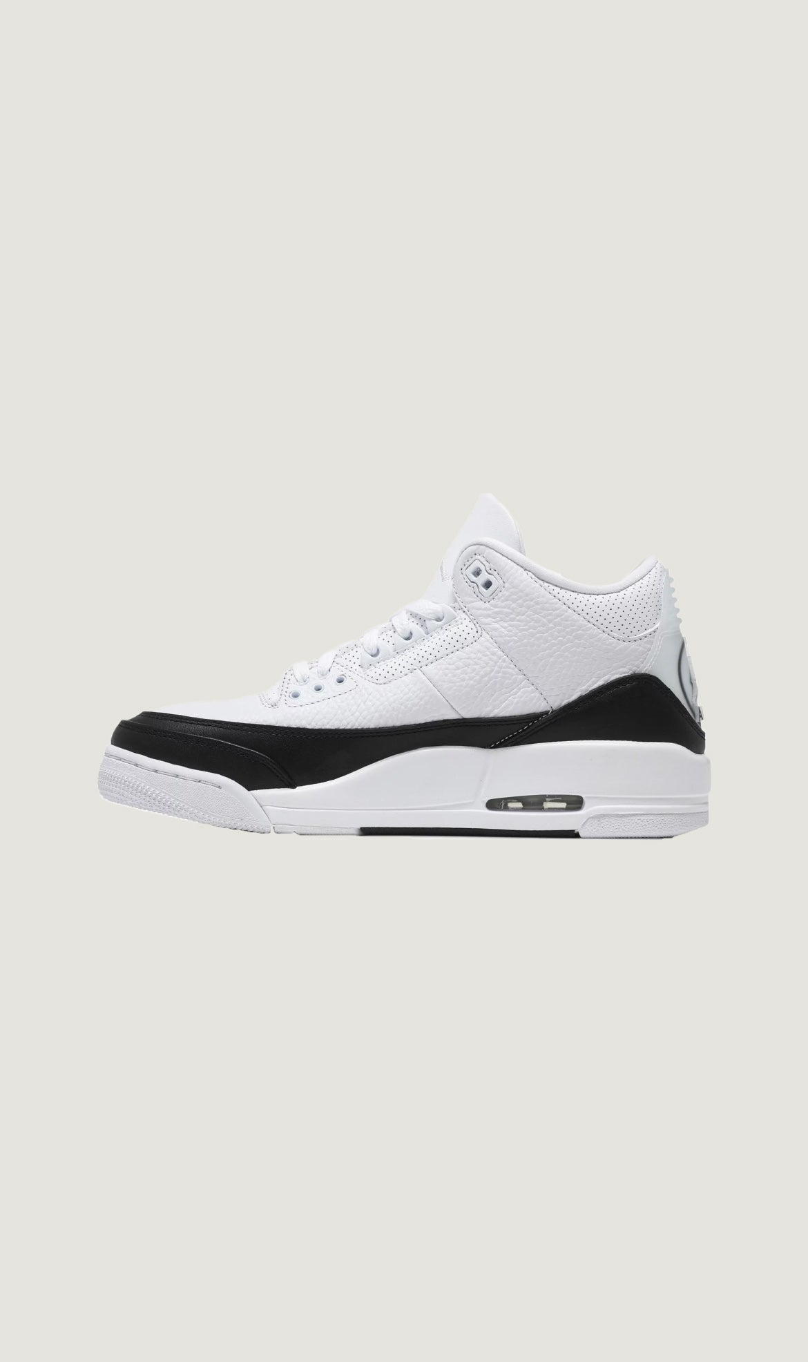Load image into Gallery viewer, FRAGMENT DESIGN X AIR JORDAN 3 RETRO  SP - WHITE
