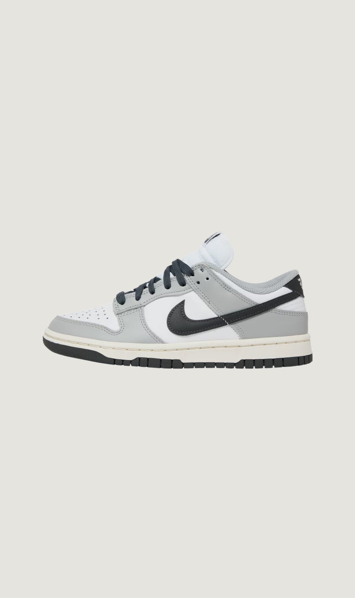 Load image into Gallery viewer, WMNS DUNK LOW - LIGHT SMOKE GREY
