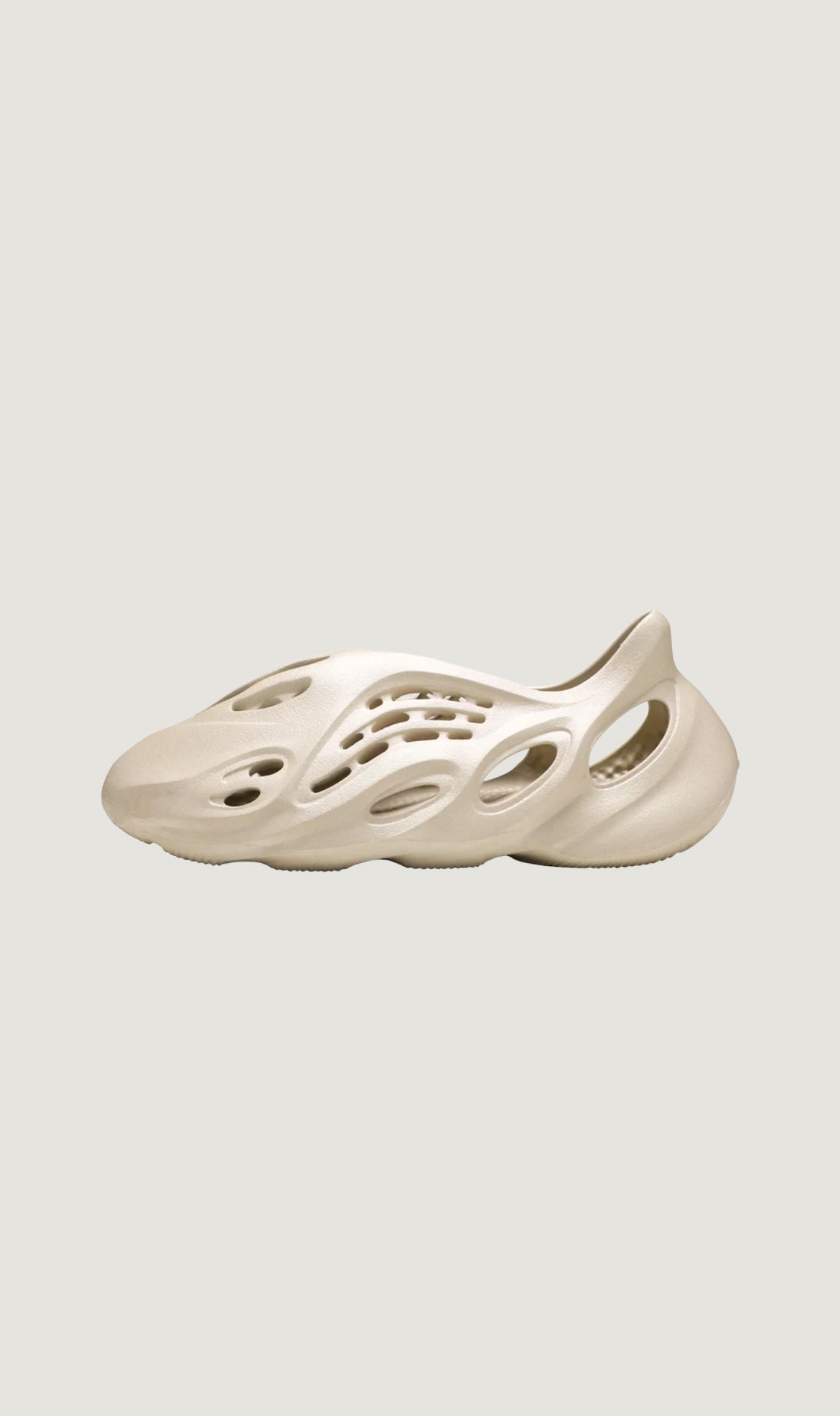 YEEZY FOAM RUNNER - SAND â SNEAKER SURGE